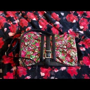 Oversized clutch bag